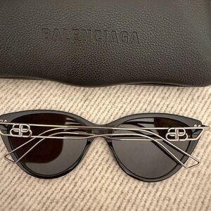 Balenciaga Cat-eye Sunglasses